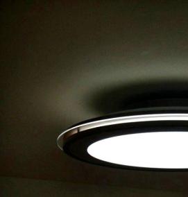 светильник потолочный на батарейках с датчиком движения - модель 1