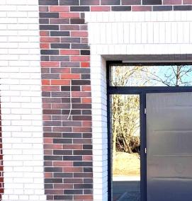 теплая входная дверь со стеклом - вариант 3