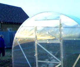 теплица с открывающимися форточками - вариант 4