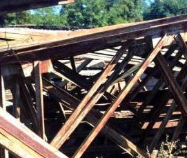 треугольный уголок металлический - модель 1