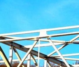 треугольный уголок металлический - модель 3