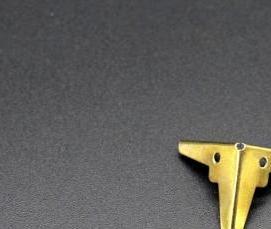 тройной уголок металлический - тип 3