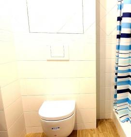 туалетная кабина с унитазом - вариант 4