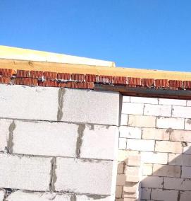 уголок для окна металлический - модель 4