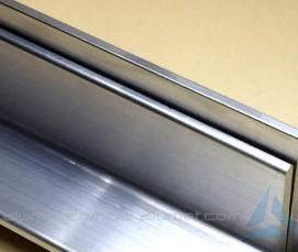 уголок металлический алюминиевый - вариант 3