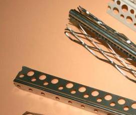 уголок металлический перфорированный для выравнивания углов - модель 4