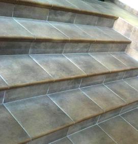 укладка керамогранита на ступени - модель 1