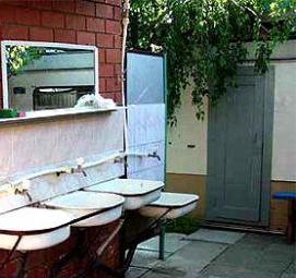 умывальник для дачи пластиковый уличный - вариант 4