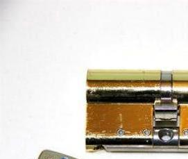 установка цилиндрового замка - вариант 2