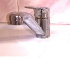 установка кухонного смесителя на мойку - вариант 4