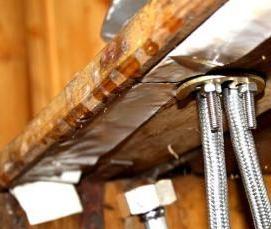 установка кухонного смесителя на мойку - вариант 3