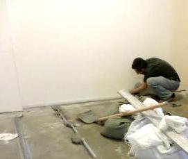 установка маячкового профиля на пол - вариант 1