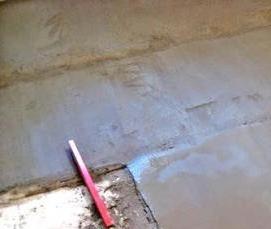 установка маяков для стяжки пола - вариант 1