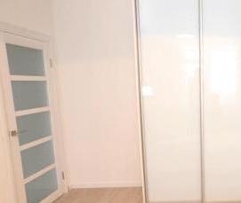 установка межкомнатных подвесных дверей - вариант 2