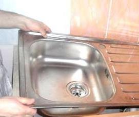 установка накладной раковины на кухне - модель 2