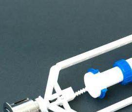 установка слива в бачке унитаза - модель 1