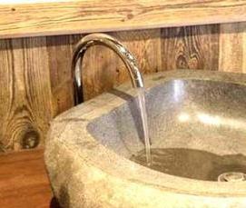 установка смесителя на каменную раковину - тип 1