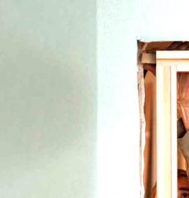 установка угловой межкомнатной двери - модель 3