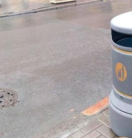 установка урн для мусора - вариант 4