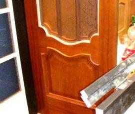 установка внешних дверей - модель 1