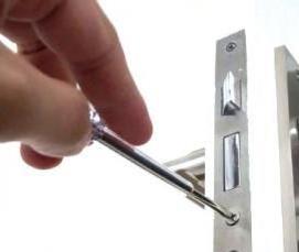 установка врезного замка в дверь - тип 2