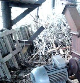 установки навесные для дробления растительности в щепу - вариант 1