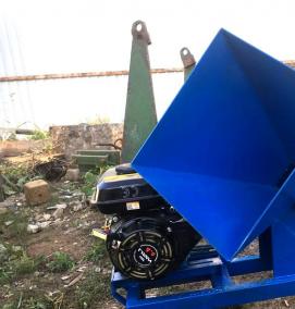 установки навесные для дробления растительности в щепу - вариант 2