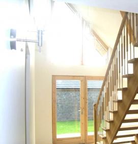 Входная деревянная лестница - вариант 4