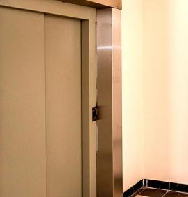 Входная дверь двухстворчатая деревянная - тип 3