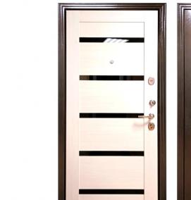 Входная дверь лиственница - тип 3