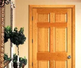 Входная дверь с коробом деревянная - вариант 1