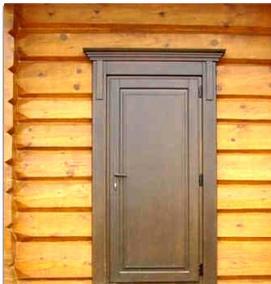 Входная дверь в дом из бруса - тип 1