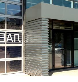 Входная группа с колоннами - модель 1