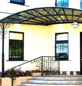 Входная группа с колоннами - модель 4