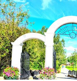 Входная группа с колоннами - модель 2