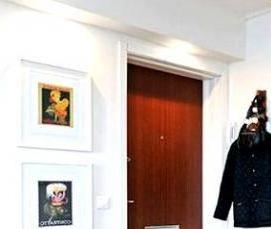 Входные двери в дом с зеркалом - модель 4