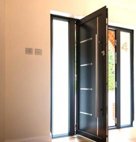 Входные металлические двери для дачи - модель 2