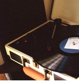 Виниловые оранжевые обои - тип 1