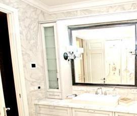 Влагостойкая мебель для ванной на заказ - модель 2