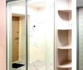 Встроенные двери купе в прихожую - тип 2