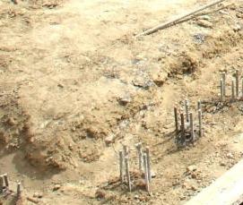 Забивные сваи в пробитых скважинах - модель 4