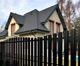 Из евроштакетника двухсторонний - тип 2