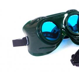 Защитные очки с наушниками - модель 3