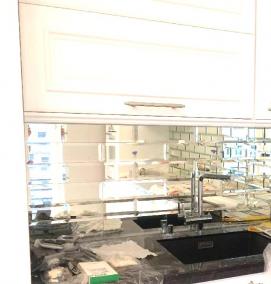 Зеркальный фартук для кухни - модель 3