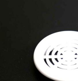 Белая пластиковая решетка вентиляционная - вариант 3