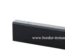 Бордюрный камень красный - вариант 2