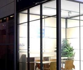 Демонтаж стеклянных перегородок - вариант 2