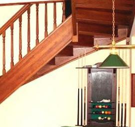 Деревянная лестница с поворотными ступенями Омск