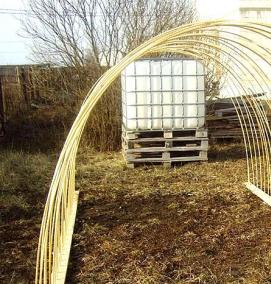 Дуга для парника 4м - модель 1