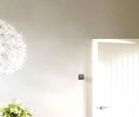 Двери белые глянцевые межкомнатные - модель 2